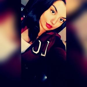 Meet your Posher, Jasmine